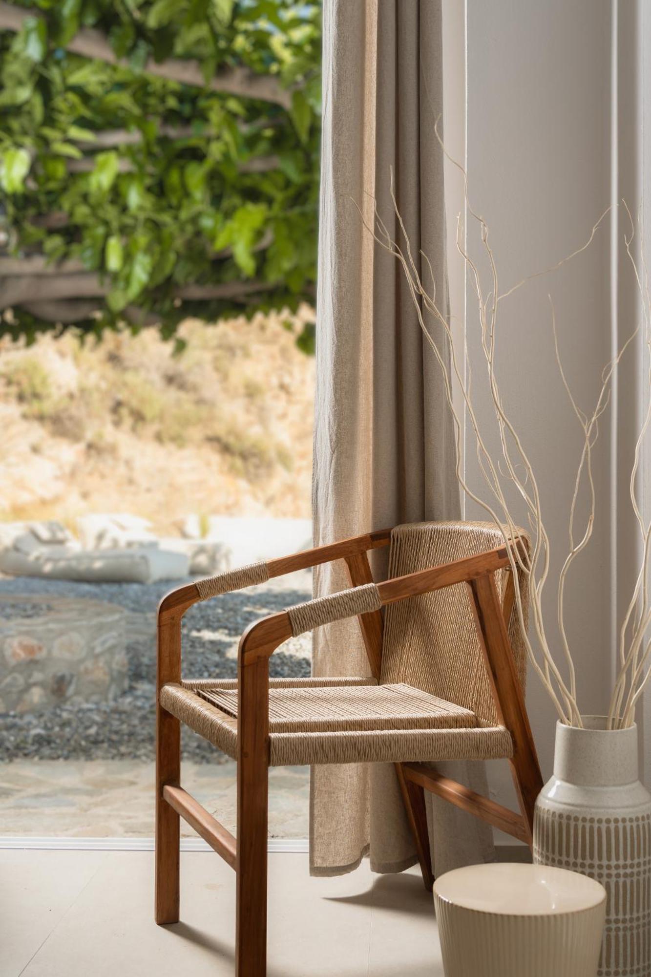 V&C Paradise Apartments Rodhákinon Ngoại thất bức ảnh