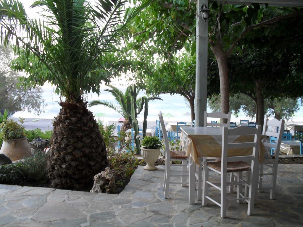 V&C Paradise Apartments Rodhákinon Ngoại thất bức ảnh