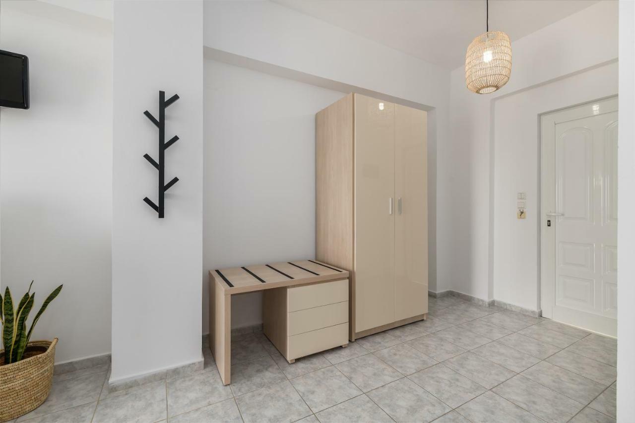 V&C Paradise Apartments Rodhákinon Ngoại thất bức ảnh